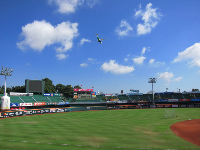 2015 台南棒球場新氣象 2015 台南棒球場新氣象