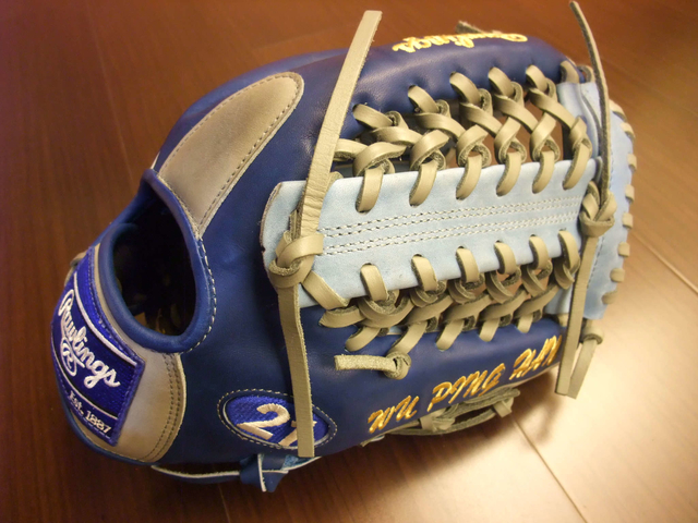 *手套交流福利品NO.110* 藍藍的天~藍藍的手套~美規Rawlings HOH custom order訂製款 *手套交流福利品NO.110* 藍藍的天~藍藍的手套~美規Rawlings HOH custom order訂製款