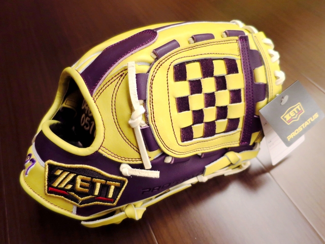 <手套欣賞> 湖人隊配色的源田手套XD~ZETT PROSTATUS ORDER KIP SKIN <手套欣賞> 湖人隊配色的源田手套XD~ZETT PROSTATUS ORDER KIP SKIN