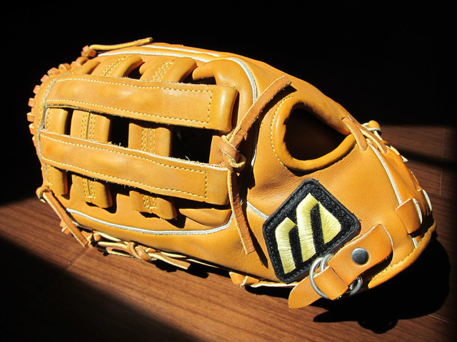 史上最”美”的手套–Mizuno World Win V (Made in USA, 1992) 史上最”美”的手套–Mizuno World Win V (Made in USA, 1992)