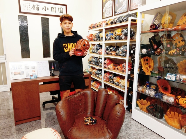 【圓圓小舖】韓國歐巴來圓圓買手套^^ 【圓圓小舖】韓國歐巴來圓圓買手套^^