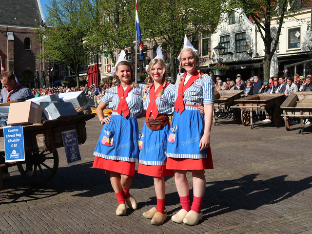 2018 沉浸在大麻、起司、巧克力的國度(荷比盧自助旅行^^)–Day 7 Alkmaar起司交易市場 2018 沉浸在大麻、起司、巧克力的國度(荷比盧自助旅行^^)–Day 7 Alkmaar起司交易市場