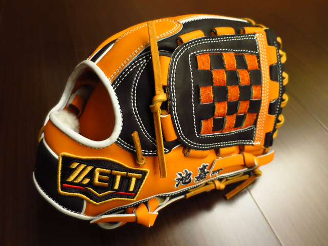 <手套欣賞> 日規軟式ZETT PROSTATUS ORDER 源田壯亮橘黑配色 <手套欣賞> 日規軟式ZETT PROSTATUS ORDER 源田壯亮橘黑配色