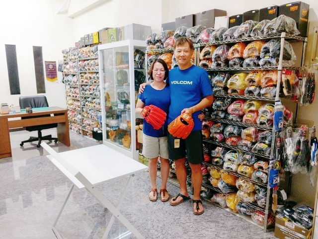 一次帶兩隻海狗回北部當寵物XD 一次帶兩隻海狗回北部當寵物XD