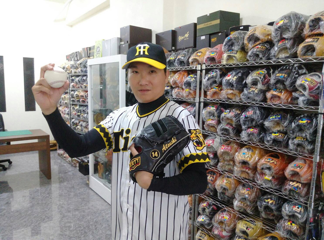 2018.5.28 能見篤史分身蒞臨圓圓小舖XD 2018.5.28 能見篤史分身蒞臨圓圓小舖XD