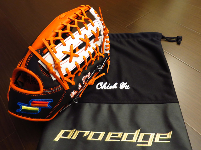 <手套欣賞>SSK也開始賣土豆麵筋惹~日製硬式SSK PROEDGE ORDER 秋山翔吾model <手套欣賞>SSK也開始賣土豆麵筋惹~日製硬式SSK PROEDGE ORDER 秋山翔吾model