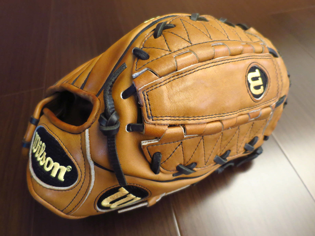 *手套交流福利品NO.208* 美規日本製威爾森WILSON A2000 內野投手兼用手套 *手套交流福利品NO.208* 美規日本製威爾森WILSON A2000 內野投手兼用手套