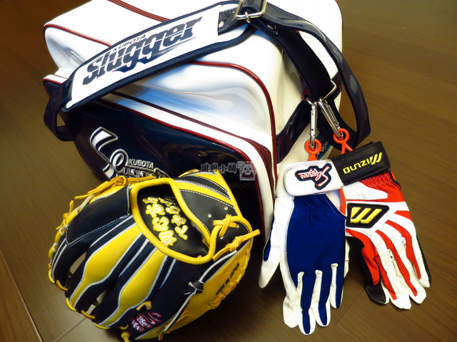 <好物推薦>日本製打擊手套/守備手套專用衣架 <好物推薦>日本製打擊手套/守備手套專用衣架