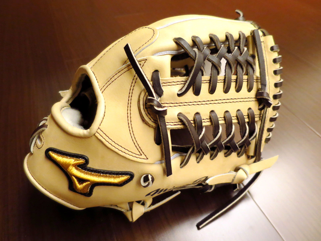 【圓圓小舖】 訂製手套也可以很素顏~日製硬式mizuno pro order 奶油巧克力風 【圓圓小舖】 訂製手套也可以很素顏~日製硬式mizuno pro order 奶油巧克力風