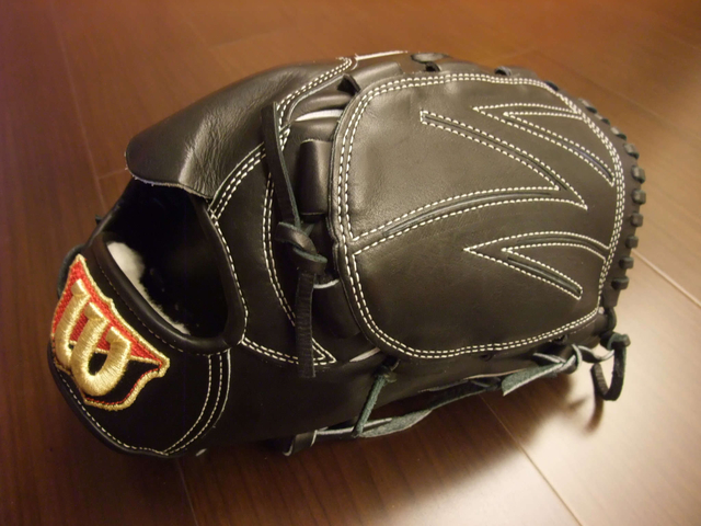 <手套欣賞> 日製硬式 Wilson 盾牌標 Wilson Staff 系列 <手套欣賞> 日製硬式 Wilson 盾牌標 Wilson Staff 系列