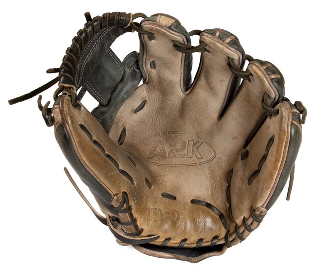 <手套欣賞> wilson A2K José Altuve Game used <手套欣賞> wilson A2K José Altuve Game used