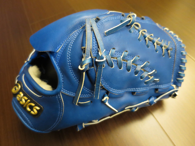 <手套欣賞>亞瑟士藍色小精靈~日製硬式ASICS GOLD STAGE special order <手套欣賞>亞瑟士藍色小精靈~日製硬式ASICS GOLD STAGE special order