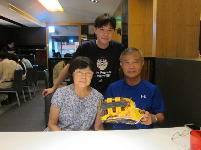 2016 父親節聚餐@西堤牛排 2016 父親節聚餐@西堤牛排