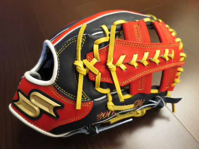 <手套欣賞>SSK PROEDGE 壘球專用手套 西岡剛MODEL JSA <手套欣賞>SSK PROEDGE 壘球專用手套 西岡剛MODEL JSA