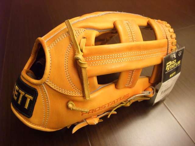 <手套欣賞> 日製硬式 ZETT PROSTATUS AZ1 BPG35~對棒球手套審美觀也是會隨時間改變的^^ <手套欣賞> 日製硬式 ZETT PROSTATUS AZ1 BPG35~對棒球手套審美觀也是會隨時間改變的^^