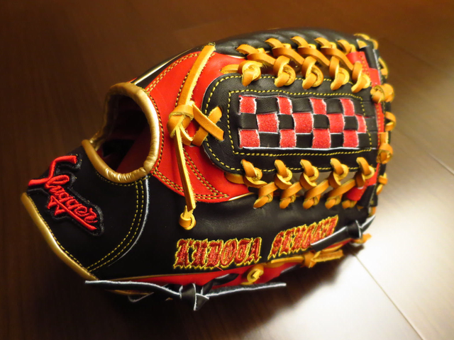 【手套欣賞】從手套模擬配色來判斷你的套齡XD~日製硬式久保田 Kubota Slugger KSG-23SE 【手套欣賞】從手套模擬配色來判斷你的套齡XD~日製硬式久保田 Kubota Slugger KSG-23SE