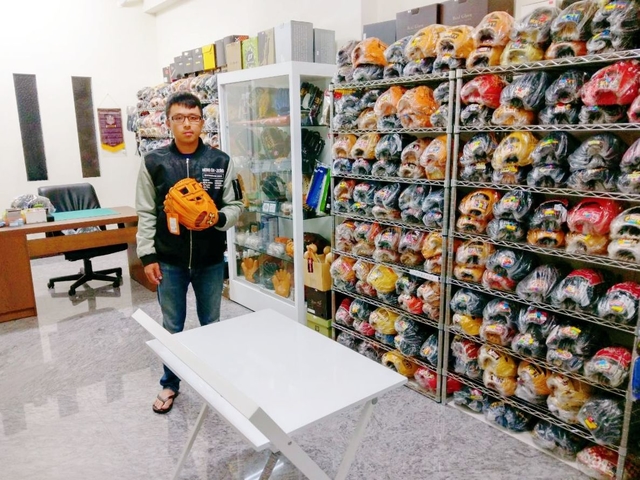 人生短短幾個秋,看到喜歡的球具要趕緊把握啊^^ 人生短短幾個秋,看到喜歡的球具要趕緊把握啊^^