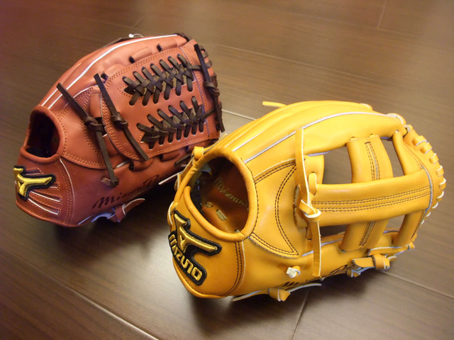 <手套欣賞> 黃金二游:井端弘和PLUS荒木雅博 <手套欣賞> 黃金二游:井端弘和PLUS荒木雅博