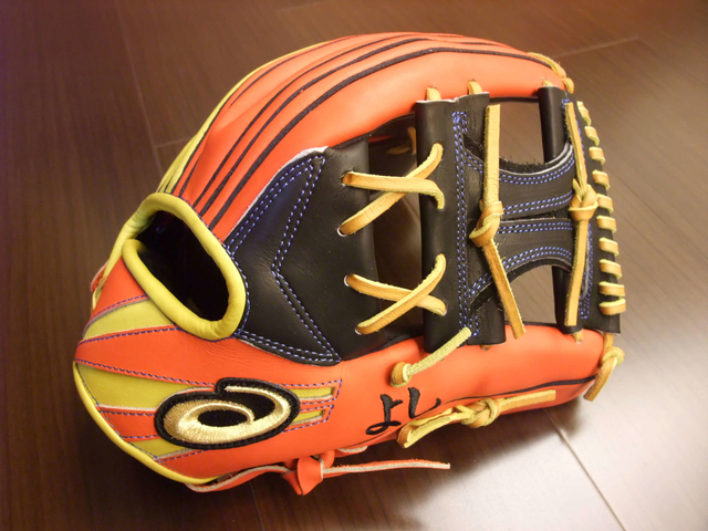 <手套欣賞> ASICS GOLD STAGE special order 亞瑟士特別訂做手套~YOSHI <手套欣賞> ASICS GOLD STAGE special order 亞瑟士特別訂做手套~YOSHI