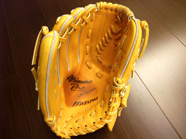 <手套欣賞> mizuno pro for profeesional 職業組反手投手手套 <手套欣賞> mizuno pro for profeesional 職業組反手投手手套