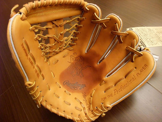 <手套欣賞>憶當年~~日製硬式Rawlings heart of the hide <手套欣賞>憶當年~~日製硬式Rawlings heart of the hide