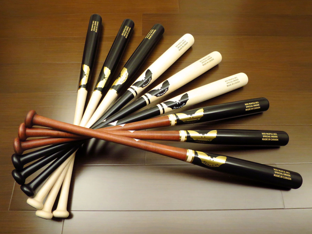 2021.5.5 新貨入荷 SAMBAT 蝙蝠棒AK1 加拿大紅楓壘球木棒 SAM BAT 2021.5.5 新貨入荷 SAMBAT 蝙蝠棒AK1 加拿大紅楓壘球木棒 SAM BAT
