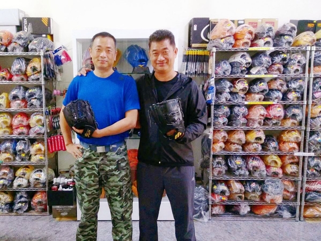 圓圓小舖買手套之好康到相報 圓圓小舖買手套之好康到相報