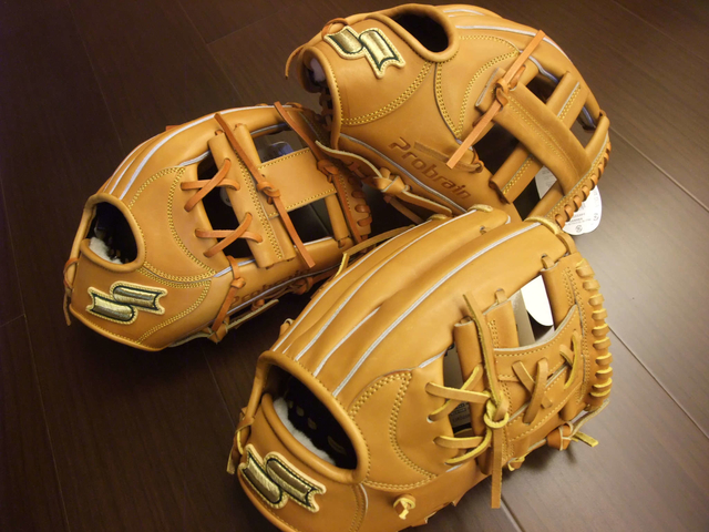 絕妙的綠金配~SSK PROBRAIN 絕妙的綠金配~SSK PROBRAIN