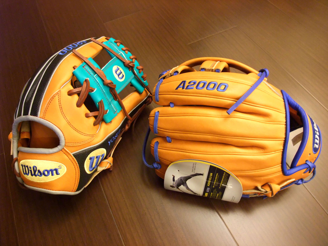 歡迎今晚的兩位佳麗~~Wilson A2000 Custom 歡迎今晚的兩位佳麗~~Wilson A2000 Custom