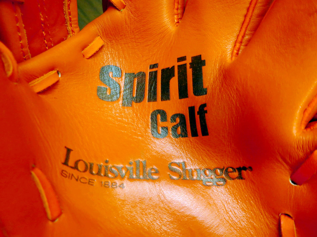 <手套欣賞> 比小牛皮更幼齒的皮革–日製硬式 TPX PRO Spirit Calf 犢牛皮棒球手套 <手套欣賞> 比小牛皮更幼齒的皮革–日製硬式 TPX PRO Spirit Calf 犢牛皮棒球手套