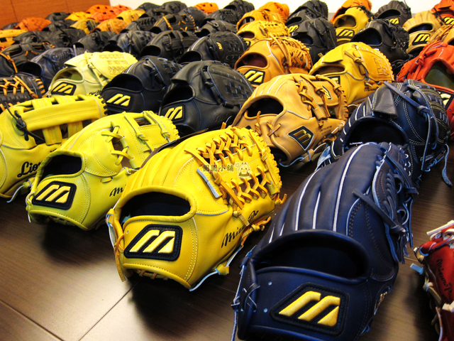 【圓圓小舖2016周年慶第二階段活動】MMMMMMMMMMMMMMM 美津濃大M金標絕版10周年特輯 (Mizuno pro Big M special event) 【圓圓小舖2016周年慶第二階段活動】MMMMMMMMMMMMMMM 美津濃大M金標絕版10周年特輯 (Mizuno pro Big M special event)