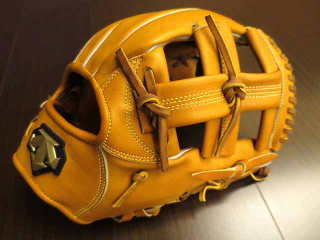 *手套交流福利品NO.123* 日製硬式DESCENTE PRO MADE內野十字手套 *手套交流福利品NO.123* 日製硬式DESCENTE PRO MADE內野十字手套