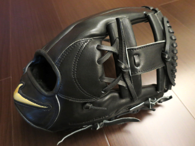 <手套欣賞>舊情綿綿之日製硬式NIKE~攻系列 <手套欣賞>舊情綿綿之日製硬式NIKE~攻系列