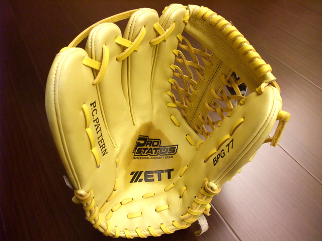 <手套欣賞>日製硬式舊標ZETT PROSTATUS 萊姆黃反手 <手套欣賞>日製硬式舊標ZETT PROSTATUS 萊姆黃反手