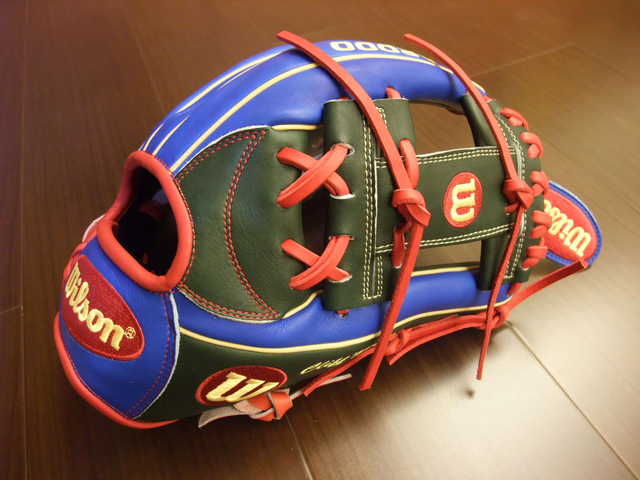 <手套欣賞>美規 Wilson A2000 特別訂做棒球手套 CLIFF MIN <手套欣賞>美規 Wilson A2000 特別訂做棒球手套 CLIFF MIN