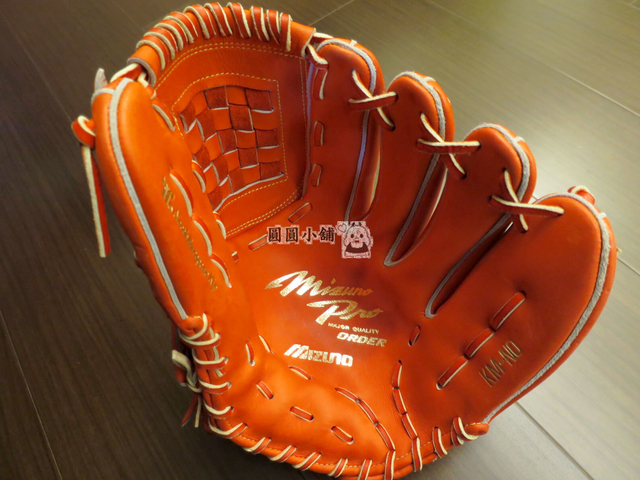 <手套欣賞>鑲金的棒球手套~日製硬式mizuno pro order前田健太限定式樣(金色鋼印版本) <手套欣賞>鑲金的棒球手套~日製硬式mizuno pro order前田健太限定式樣(金色鋼印版本)