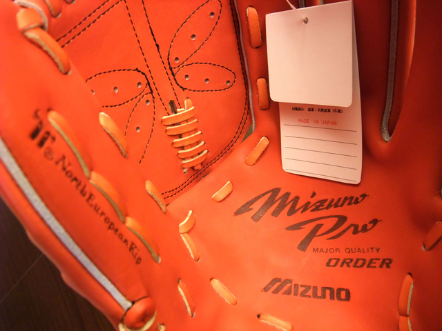 <手套欣賞> 日製硬式mizuno pro order 菅野智之式樣 蜻蜓球擋 AXI DESIGN <手套欣賞> 日製硬式mizuno pro order 菅野智之式樣 蜻蜓球擋 AXI DESIGN