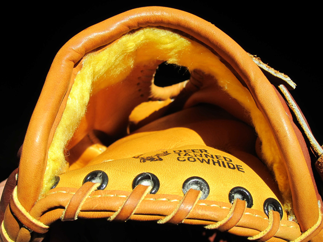 DEER TANNED COWHIDE?? DEER TANNED COWHIDE??