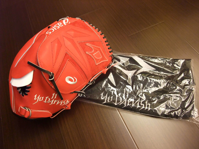 <手套欣賞>日製硬式ASICS Gold stage special order 達比修有職業式樣 <手套欣賞>日製硬式ASICS Gold stage special order 達比修有職業式樣