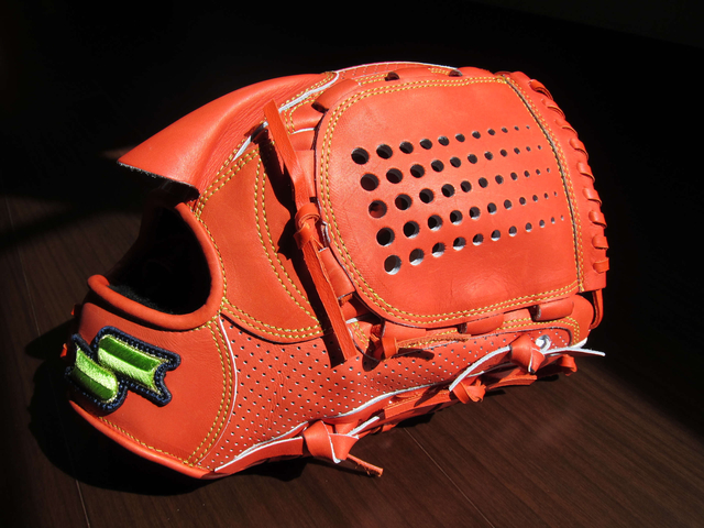 草莓手套-SSK SPECIAL ORDER MADE 2012年甲子園式樣 草莓手套-SSK SPECIAL ORDER MADE 2012年甲子園式樣