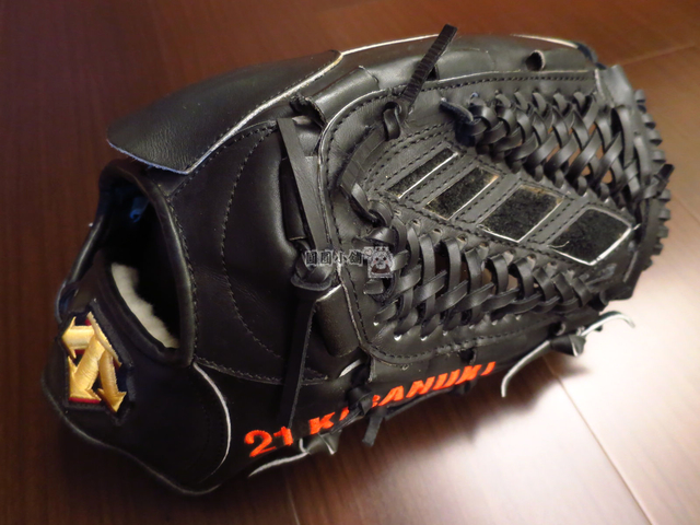 <手套欣賞>巨無霸投手手套~日製硬式Descente Giant Pro Collection(GPC) 木佐貫洋 PROMADE <手套欣賞>巨無霸投手手套~日製硬式Descente Giant Pro Collection(GPC) 木佐貫洋 PROMADE