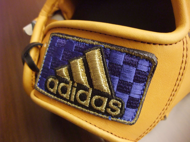 *手套交流福利品NO.52* 劫後重生的日製硬式ADIDAS PROFESSIONAL 棋盤格布標 *手套交流福利品NO.52* 劫後重生的日製硬式ADIDAS PROFESSIONAL 棋盤格布標