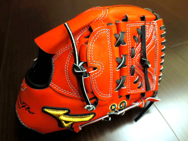 <手套欣賞> 5DNA+皇冠的美妙組合~日製硬式Mizuno pro 5DNA order 菅野智之model <手套欣賞> 5DNA+皇冠的美妙組合~日製硬式Mizuno pro 5DNA order 菅野智之model