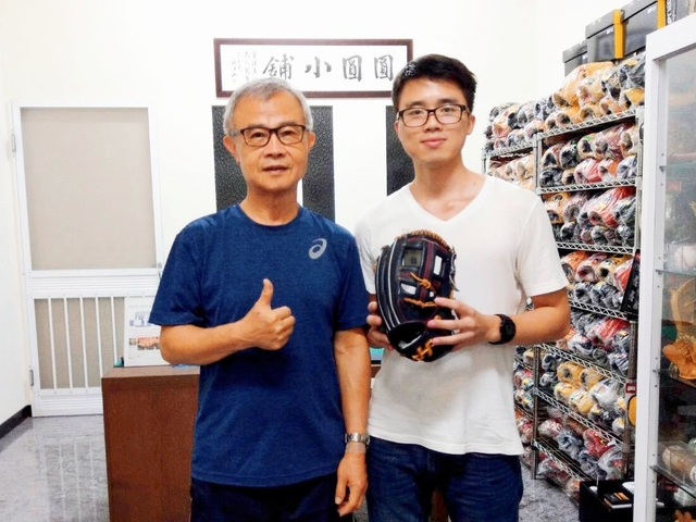 會打球也會唸書~衣錦還鄉的劉大律師^^ 會打球也會唸書~衣錦還鄉的劉大律師^^