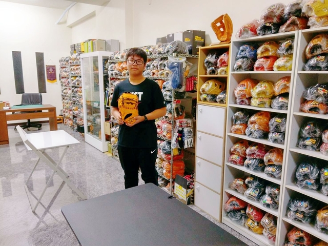 衷心感謝手套工廠師傅極力推薦圓圓小舖 衷心感謝手套工廠師傅極力推薦圓圓小舖