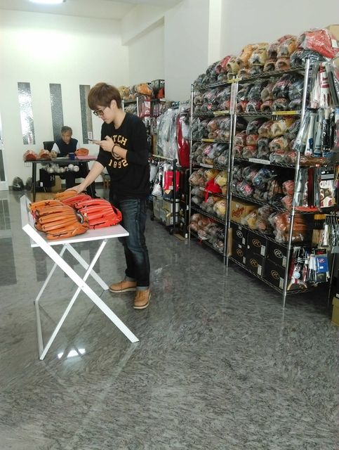 用視訊也可以買手套!!! 用視訊也可以買手套!!!