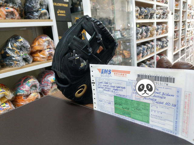 原來海外球友也有在關注福利品XD 原來海外球友也有在關注福利品XD