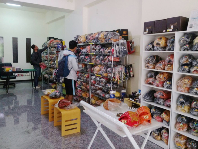 逛手套店的好日子 逛手套店的好日子