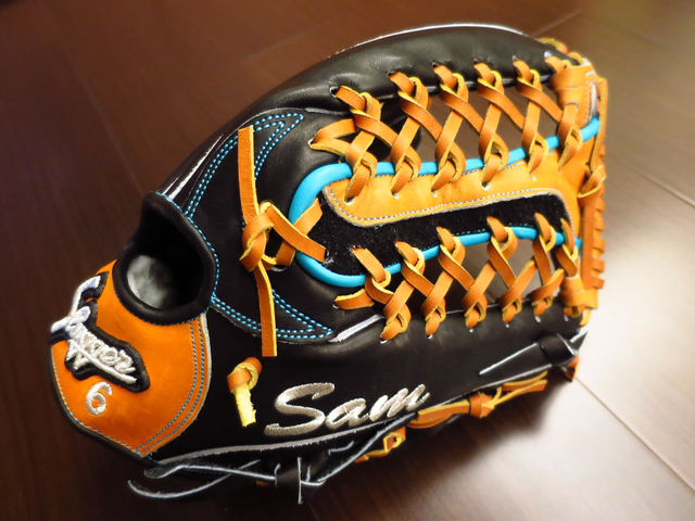 <手套欣賞> 日製硬式Kubota Slugger 久保田猛打者外野手套 鳥谷敬配色 <手套欣賞> 日製硬式Kubota Slugger 久保田猛打者外野手套 鳥谷敬配色