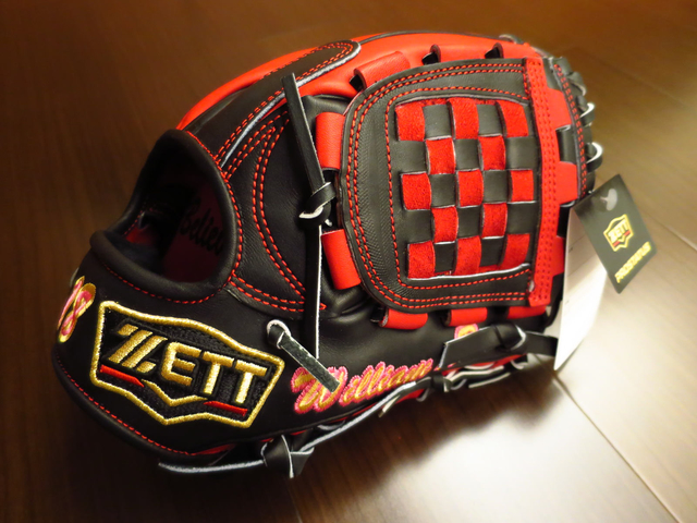 【手套欣賞】18歲希望有甚麼成年禮?當然是日製的ZETT源田手套啊XD 【手套欣賞】18歲希望有甚麼成年禮?當然是日製的ZETT源田手套啊XD